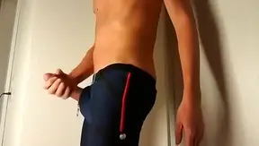 Crown Shows Off in the Club: Mature Masturbation & Gay Anal Sex Fun