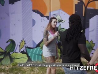 HITZEFREI Interracial German pair bang on the rooftop