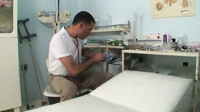 She loves getting fingered before she gets to fuck