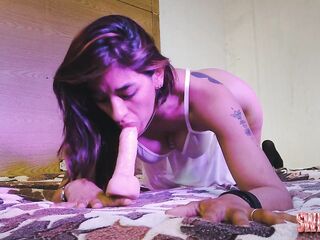 Argentinian influencer loves to play swallowing it all