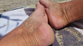 SANDY FEET by Goddess Bianca