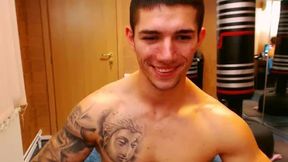 European Model Thorulffr Flexes and Shows Off Feet