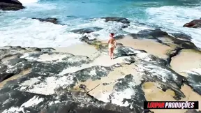Beachside babe Emme White gets her twat fucked hard