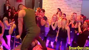 Cfnm Dancing Babe Tugs