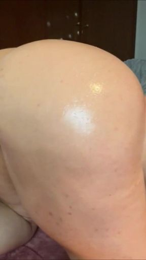 Hot Shygirlfromeurope Plays with Her Fuckmachine!!! She Is so Wet and Pussy Queef a Lot