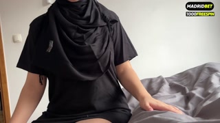 Türbanlı Üvey Annem Kocasından Hamile Kalamayınca.. Son Çareyi Bende Buldu