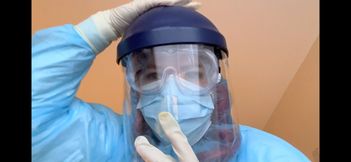 Nurse Receives Cumshot on Faceshield