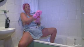 POV Stepmom Cleaning in Apron and Rubber Gloves