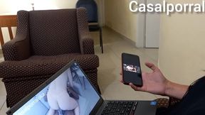 continuacao. negao nao teve como escapar, pego em traicao agora e obrigado pela esposa a foder com a amante.