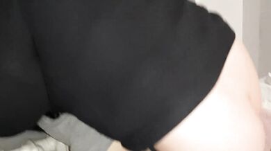 My girlfriend’s ass gets pounded on the windowsill with loud moans