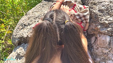 Stranger fucked petite brunette outdoors and made her squirt - Squir7een