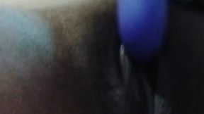 Deixando a buceta bem molhada na masturba��o