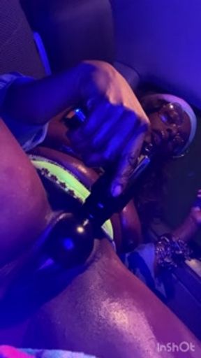 Sitting outside my boss wife house squirting shaking  piss out my fat clit up close