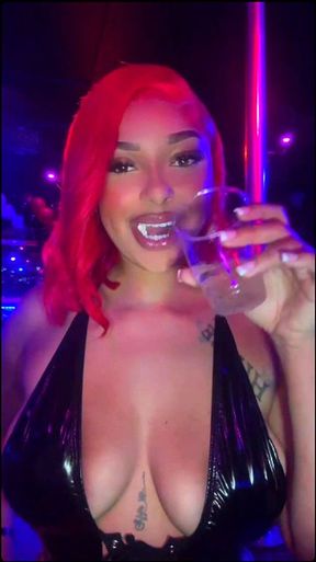 Red Head Snicker Think Baddie Having A Blast