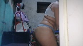 Big Ass Brunette Seduces Her Nasty Stepdad.