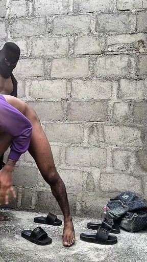 When the Homie Is Fine Asf and Gives You the Ass on the Low on Outdoor