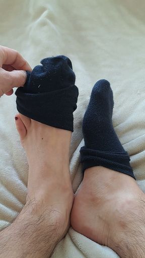 Take off my Sock and show my sexy feet