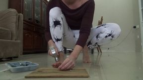 knock off a finger with a hammer