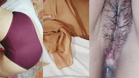 Ngentot cewek cantik jilbab muslimah tanpa kondom  Dia tak mau lepas hijab saat ngentot