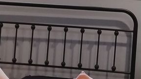 OILED UP AND SQUIRTING WITH VIBRATOR