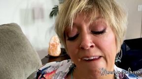 Dee Williams' stepdaughter enjoys a naughty pussy rub