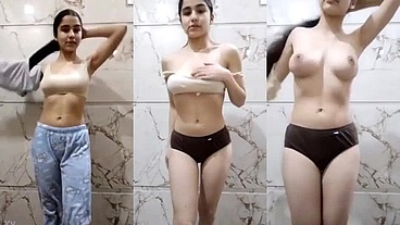 Clothes_hater - Indian gf selfi - Nov 22, 2023