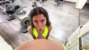 Quick Sex in the Gym - Risky Fuck