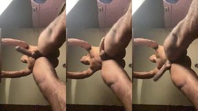 jovem de 18 anos balancando o pauzao grande