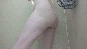 Pussy Play and Pee in Shower