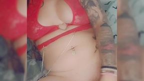 viens voir ma tenue et mes jouets