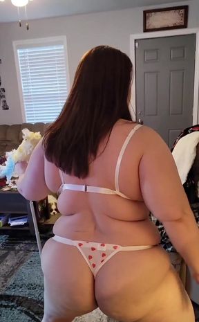 Is This Comical or Sexy?