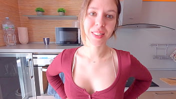 Step-mom relaxes stepson with deepthroat