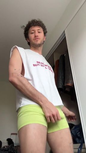 Harry_jen  Dirty Talk Twink Jerks off and Cums in a Condom