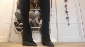 Louboutin and nylons worship