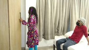 Jija ne saali ko piche se pakad ke pel diya