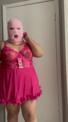 Alone and horny..., wanting to be fully penetrated.