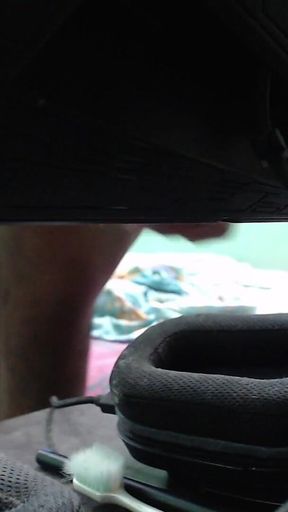Hide Cam on Bed