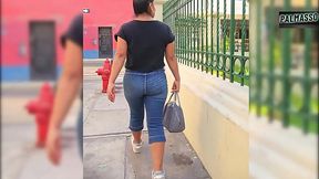 No tengo para pagar mi deuda y termin&eacute_ follando con el recaudador prestamista hasta hacerlo correr. &iexcl_Que no se entere nadie, por favor!