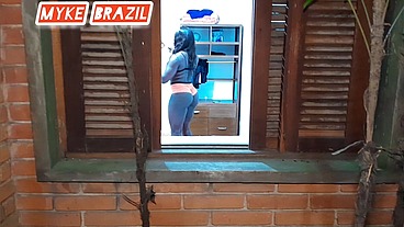 Fernanda chocolate e uma modelo acompanhante de luxo ela transa bem gostoso e pede leite na boca