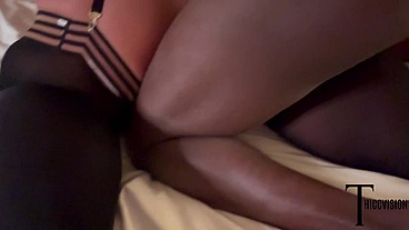 TWO BBWS GET RAILED IN A SLEAZY MOTEL