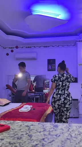 I Put A Mature Brunette Milf To Work My Cock At The Motel