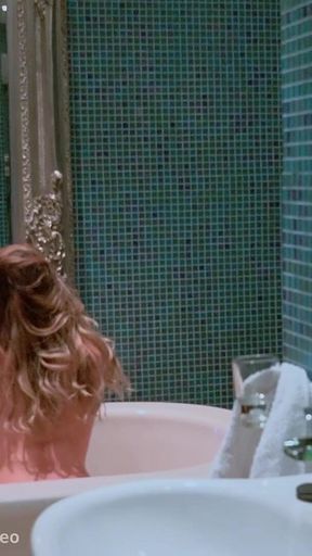 Rachelle Summers Bathroom Behind the Scenes Video