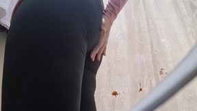 smelly farts in the crowded shop 4k