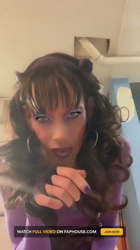 Sexy Crosstrans Playing