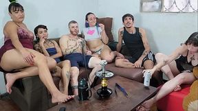 resenha de amigos finaliza em putaria