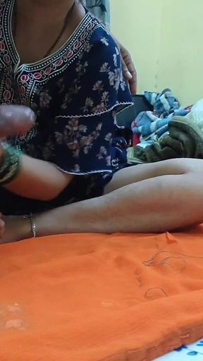 Bhabhi Ko Mc Mai Hi Condom Laga Kar Choda