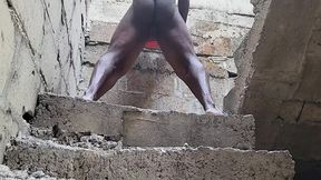 She seduced me to fuck her in uncompleted building