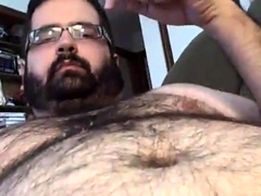 Bear shooting a nice load far