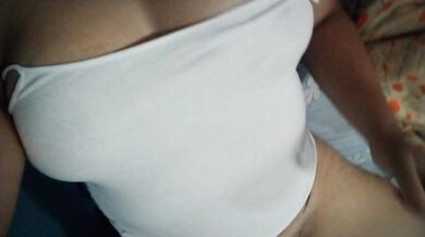 Me joi solo latina fingers big tits cumshot