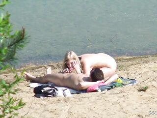Real Teen Pair on German Beach, Voyeur Screw with Stranger